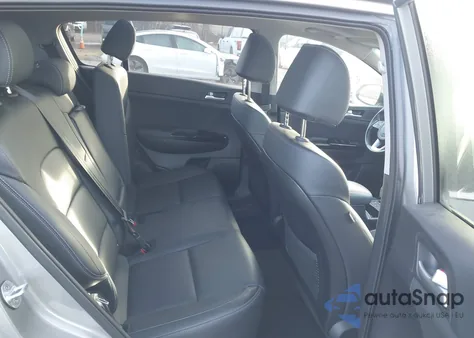 2021 Kia Sportage Ex z USA, uszkodzony, nr VIN KNDPNCACXM7848510